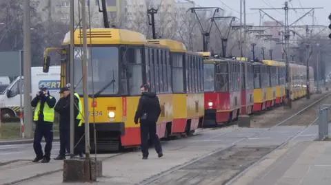 Przebiegał przez ulicę, nie zdążył. Potrącił go tramwaj