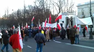 Manifestacja pod ambasadą rosyjską