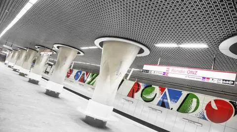 Policja w metrze, wyłączono kilka stacji