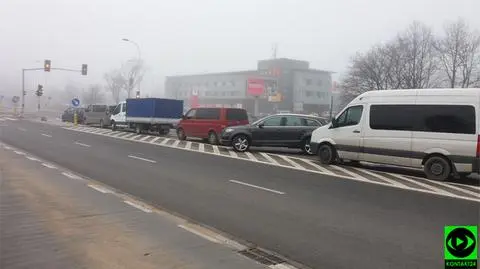 Pas do skrętu w lewo zmieniony w parking. "Nie możemy interweniować"