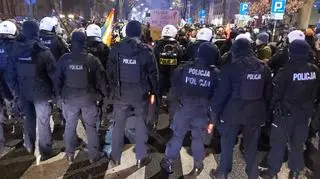 Aktualnie czytasz: Policja zatrzymała lekarza, który za łapówki miał tworzyć historie chorób dla więźniów i... mundurowych