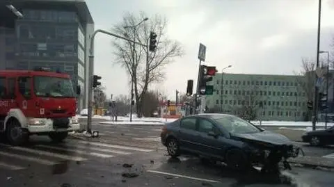 Powązkowska róg Krasińskiego: zderzenie i utrudnienia