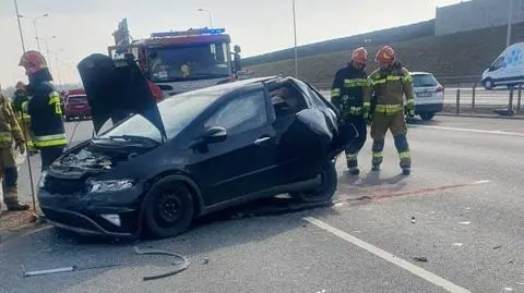 Dwa zdarzenia na trasie S2. Jedna osoba trafiła do szpitala