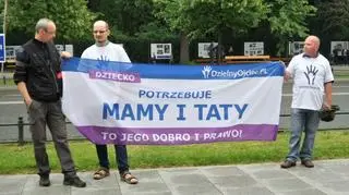 Protest ojców w Śródmieściu