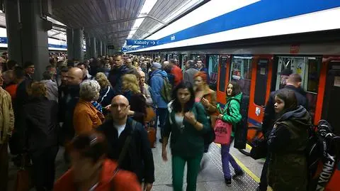Awaria w metrze. "Piorun uderzył w podstację"