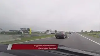 Wyprzedzanie z prawej strony na autostradzie. Policja wyjaśnia