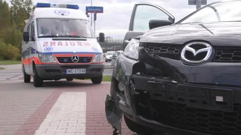 Kobieta w ciąży do szpitala po zderzeniu