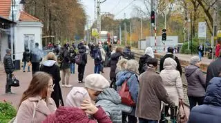 Wznowiony ruch na stacji w Podkowie Leśnej