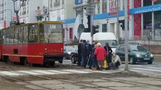 Tramwaj potrącił mężczyznę