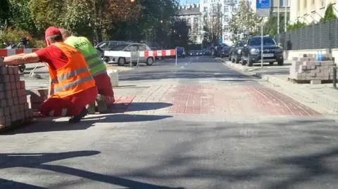 Wolniej uliczkami Śródmieścia. Wytyczają strefę Tempo-30