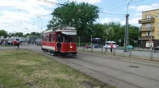 Parada tramwajowa na ulicach Warszawy