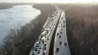 Pożar auta ciężarowego na Wisłostradzie