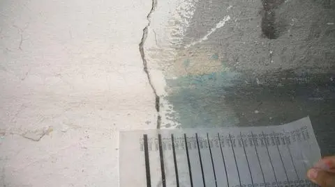 "Kamienice na Targowej pękały przed budową metra"
