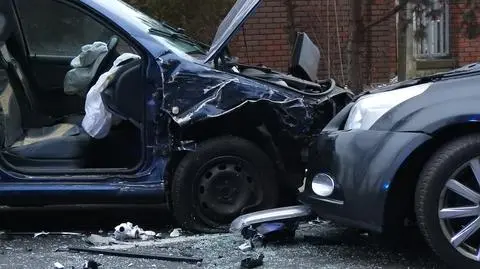 Czołowe zderzenie, cztery osoby ranne, jeden z kierowców nietrzeźwy