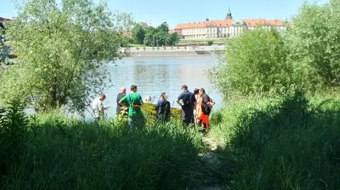 Przy moście Śląsko-Dąbrowskim wyłowiono zwłoki