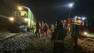 Pociąg wjechał w auto w Radzyminie