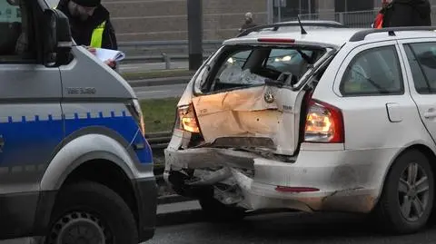 Trzy auta rozbite, nie jeździły tramwaje 