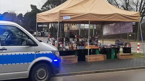 Kontrolowali stoiska z fajerwerkami, jeden ze sprzedawców był pijany