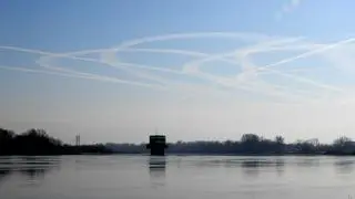 Boeing KC-135R Stratotanker nad Warszawą 