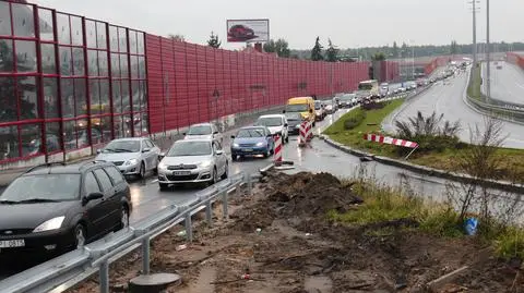 Otworzyli wiadukt bez pozwolenia. Wojewoda wstrzymał karę 