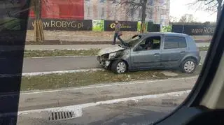 Renault po akcji straży pożarnej 