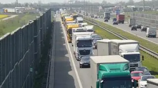 Taksówkarze blokują autostradę