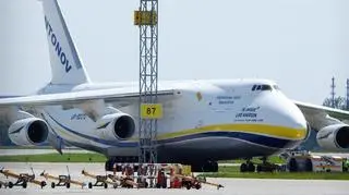 An-124 Rusłan na Lotnisku Chopina w Warszawie