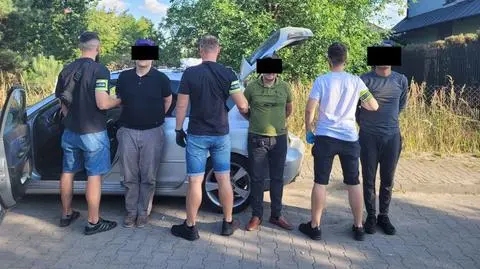Policjantom ich twarze wydawały się "znajome". Nie mylili się 