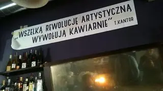 Bar w Klubokawiarni Chlodna 25 (2005 rok)