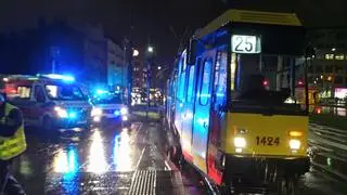 Tramwaj potrącił pieszą na przejściu 