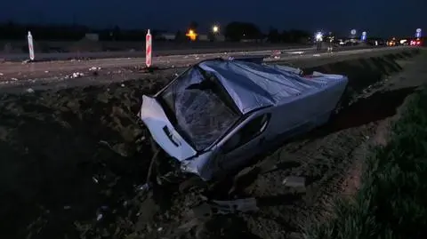 Poważny wypadek na krajowej "siódemce". Bus dachował, jedna osoba była reanimowana 