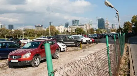 Będą dwa nowe parkingi: na Ochocie i w Śródmieściu