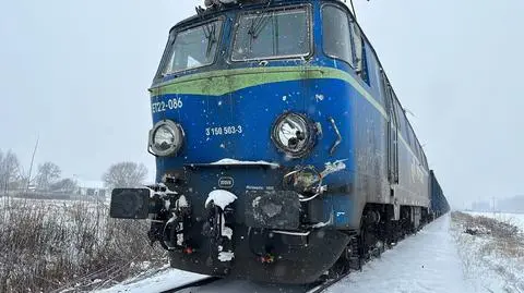 Zderzenie ciężarówki z pociągiem towarowym. Lokomotywa ciągnęła 40 wagonów z węglem. 