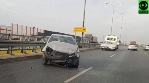 Skoda na barierkach i wypadek na Siekierkowskim