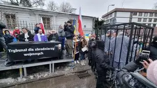 Manifestacja przed Ambasadą Rosji