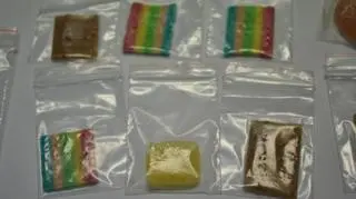 Policjanci zabezpieczyli żelki z LSD