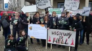 Początek protestu przed ministerstwem