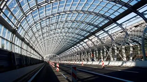 Ostatnia prosta przebudowy Trasy AK. Co jest jeszcze do zrobienia?