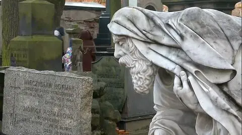 Zbiórka na renowację zabytkowych nagrobków. Ponad 300 osób będzie kwestować na Powązkach