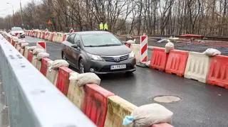 Ruch wahadłowy na wiadukcie w ciągu ulicy Marywilskiej