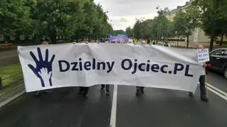 Protest ojców w Śródmieściu