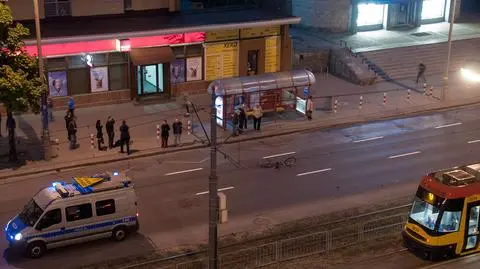 Wieczorny wypadek na Grójeckiej. Ranni rowerzysta i motocyklista