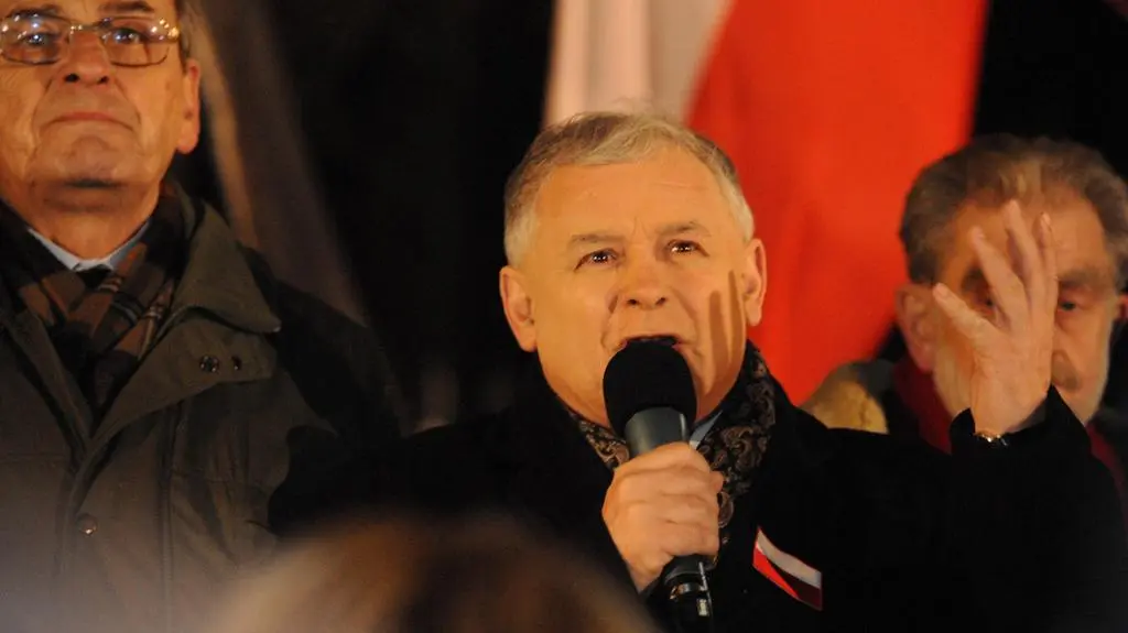 fot. PAP/Andrzej Hrechowicz; film TVN24