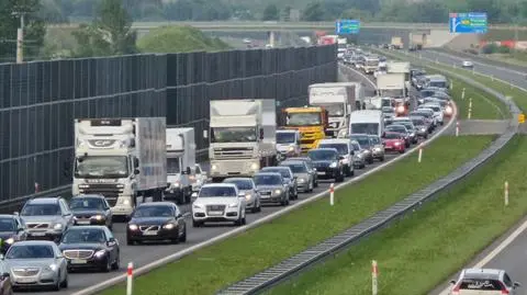 Kilka kilometrów korka na A2