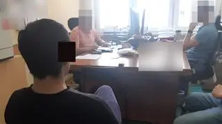 Policjanci zatrzymali 18-latka podejrzanego o kradzież rozbójniczą