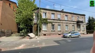 Zawalił się balkon kamienicy w Pruszkowie