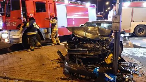 Zderzenie dwóch samochodów na Ursynowie 