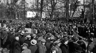 Jedna z drużyn biorących udział w marszu