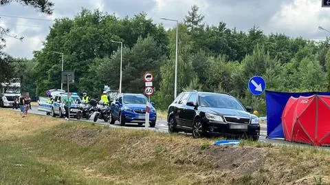 Śmiertelnie potrącił kobietę, która szła z wnuczką. Prokuratura: niesprawne auto, nie przeszło badań