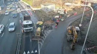 Drogowcy usuwają awarię na wjeździe na most Poniatowskiego